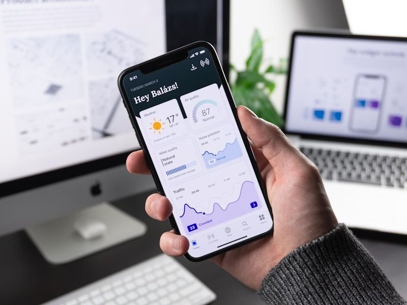 Mobile App UI/UX Design — Fintech mobile app with intuitive navigation and a fully personalized user interface